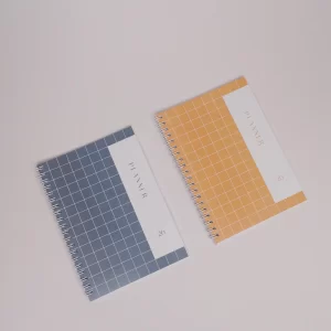 Planner lunar 2026 pe birou